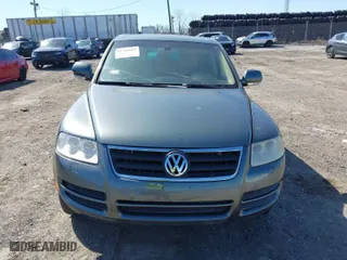 2006 Volkswagen Touareg 3.2L V6 with VIN WVGZG77L16D004762, listed as a IAAI auction lot 41763692 with 93,027 mi miles. Bid and sale history available at carsss.com. Image 13.