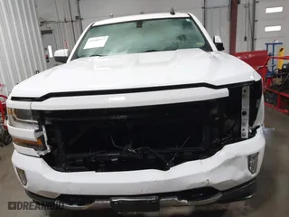 2017 Chevrolet Silverado 1500 LT with VIN 1GCVKRECXHZ188539, listed as a IAAI auction lot 41502517 with 116,428 mi miles. Bid and sale history available at carsss.com. Image 6.