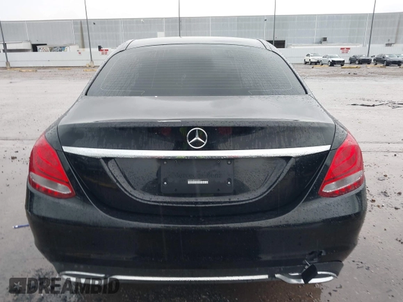 2016 Mercedes-Benz C 300 z VIN 55SWF4JB9GU108417, wystawiony jako IAAI lot #42091964 z przebiegiem 110 577 mil mil oraz . Historia ofert i sprzedaży dostępna na DreamBid. Obrazek 16.