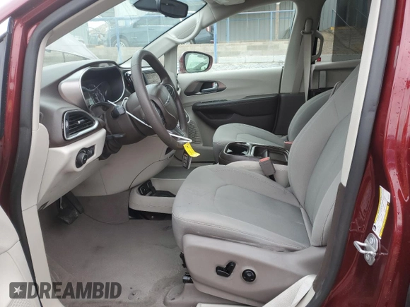 2018 Chrysler Pacifica Touring Plus with VIN 2C4RC1FG9JR108987, listed as a Copart auction lot 43200715 with 88,622 mi miles and Salvage title. Bid and sale history available at DreamBid. Image 7.