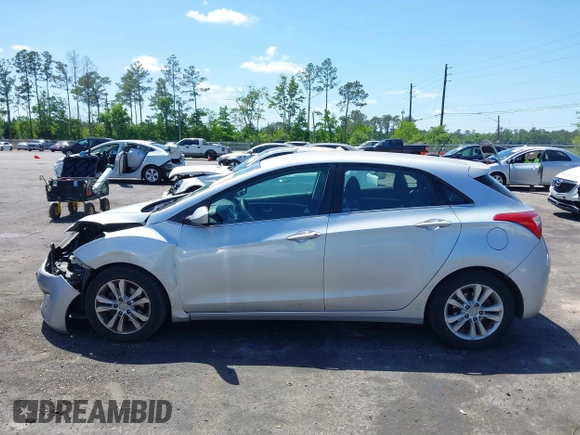 2015 Hyundai Elantra with VIN KMHD35LH1FU237598, listed as a IAAI auction lot 42157146 with 117,765 mi miles and . Bid and sale history available at DreamBid. Image 14.