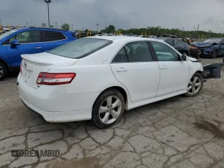2011 Toyota Camry LE z VIN 4T1BF3EK6BU721532, wystawiony jako Copart lot #56635055 z przebiegiem 184 457 mil mil oraz Szkoda całkowita • Salvage title. Historia ofert i sprzedaży dostępna na DreamBid. Obrazek 3.