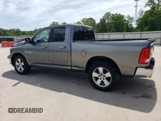 2010 Dodge 1500 Laramie z VIN 1D7RV1GT8AS118940, wystawiony jako Copart lot #57586965 z przebiegiem 196 433 mil mil oraz Szkoda całkowita • Salvage title. Historia ofert i sprzedaży dostępna na DreamBid. Obrazek 2.