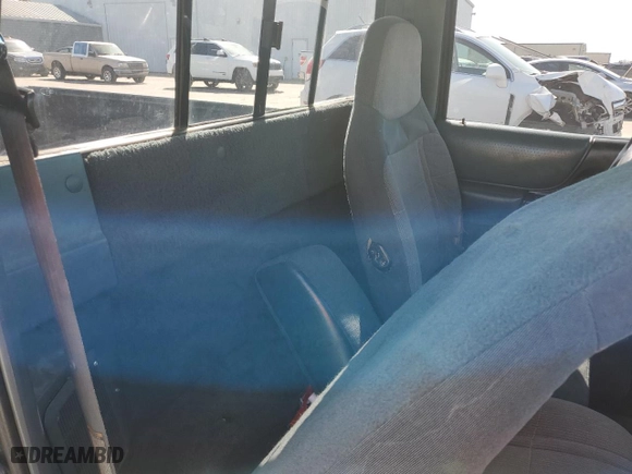 1996 Ford Ranger XL with VIN 1FTCR10A4TPB46270, listed as a Copart auction lot 52410075 with 184,624 mi miles and Salvage Title. Bid and sale history available at carsss.com. Image 10.