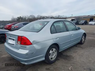 2005 Honda Civic z VIN JHMES96645S010900, wystawiony jako IAAI lot #41603755 z przebiegiem 157 725 mil mil oraz . Historia ofert i sprzedaży dostępna na DreamBid. Obrazek 4.
