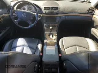2008 Mercedes-Benz E 350 Luxury z VIN WDBUF56X08B230590, wystawiony jako Copart lot #58949345 z przebiegiem 179 449 mil mil oraz Szkoda całkowita • Salvage title. Historia ofert i sprzedaży dostępna na DreamBid. Obrazek 8.