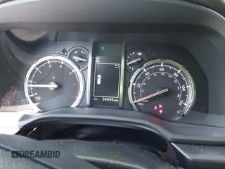 2021 Toyota 4Runner TRD Off Road Premium with VIN JTERU5JR5M5903979, listed as a IAAI auction lot 42268913 with 34,094 mi miles and . Bid and sale history available at DreamBid. Image 7.