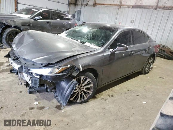 2021 Lexus ES with VIN 58ADZ1B10MU101612, listed as a Copart auction lot 44581835 with 134,917 mi miles and Clean Title. Bid and sale history available at carsss.com. Image 1.