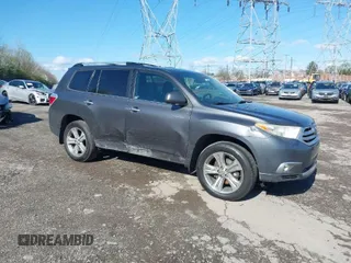 2012 Toyota Highlander Limited with VIN 5TDDK3EH5CS141028, listed as a IAAI auction lot 41987426 with 362,884 mi miles. Bid and sale history available at carsss.com. Image 1.
