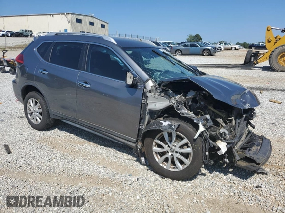 2017 Nissan Rogue SV z VIN KNMAT2MT2HP560262, wystawiony jako Copart lot #54861885 z przebiegiem 109 604 mil mil oraz Szkoda całkowita • Salvage title. Historia ofert i sprzedaży dostępna na DreamBid. Obrazek 4.