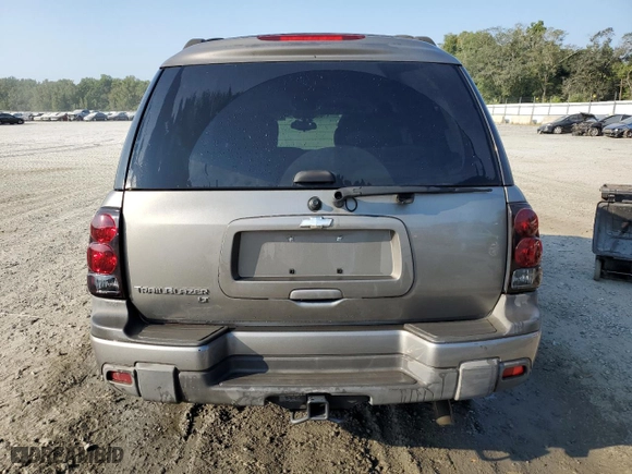2005 Chevrolet TrailBlazer LS with VIN 1GNET16S656137810, listed as a Copart auction lot 69522694 with 126,768 mi miles and Salvage Title. Bid and sale history available at carsss.com. Image 6.