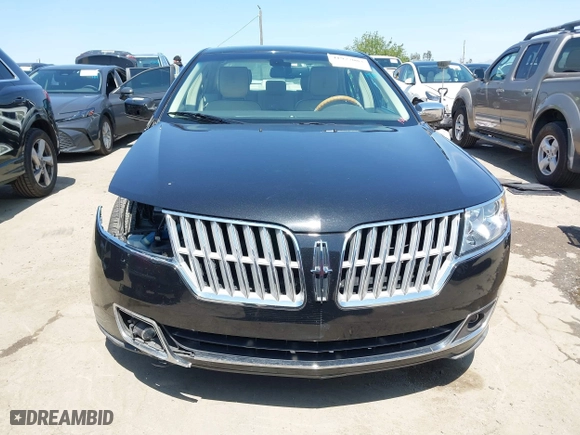 2011 Lincoln MKZ with VIN 3LNHL2GC2BR769295, listed as a IAAI auction lot 41977083 with 103,037 mi miles. Bid and sale history available at carsss.com. Image 13.