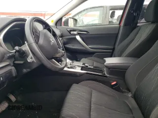 2019 Mitsubishi Eclipse Cross LE z VIN JA4AT4AA8KZ601921, wystawiony jako Copart lot #52165315 z przebiegiem 77 171 mil mil oraz Szkody całkowita. Historia ofert i sprzedaży dostępna na DreamBid. Obrazek 7.