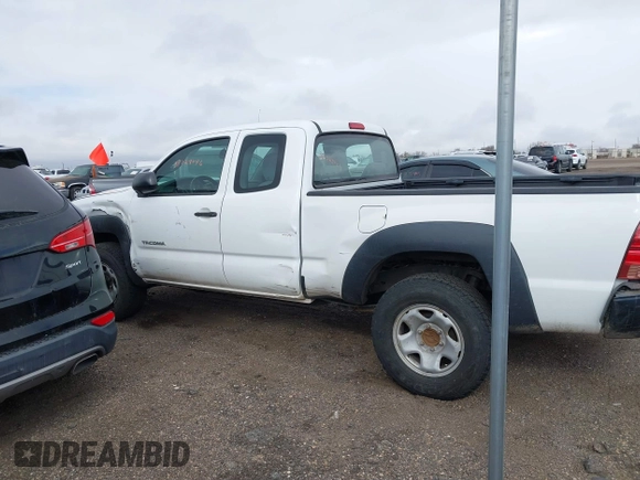 2013 Toyota Tacoma with VIN 5TFUU4ENXDX071740, listed as a IAAI auction lot 38728046 with 71,663 mi miles and . Bid and sale history available at DreamBid. Image 14.