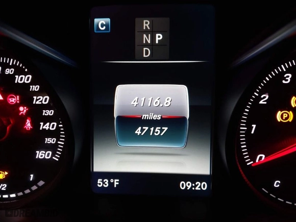 2018 Mercedes-Benz GLC with VIN WDC0G4KB6JV087998, listed as a IAAI auction lot 41825839 with 47,157 mi miles. Bid and sale history available at carsss.com. Image 7.