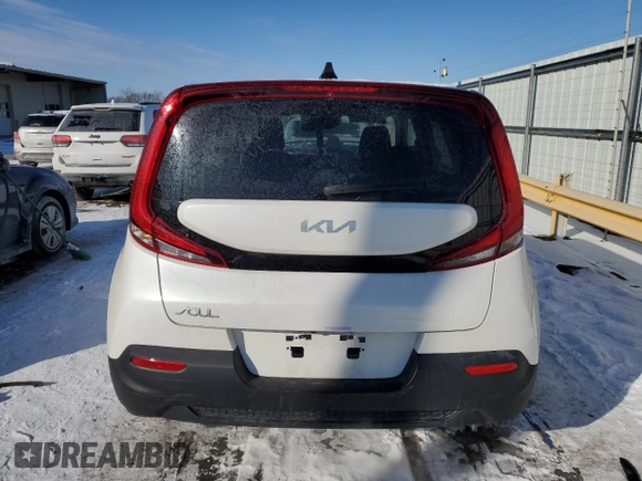 2022 Kia Soul LX with VIN KNDJ23AU9N7804782, listed as a Copart auction lot 88749865 with 24,719 mi miles and Salvage Title. Bid and sale history available at carsss.com. Image 6.
