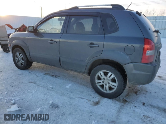 2008 Hyundai Tucson GL with VIN KM8JM72D68U753257, listed as a Copart auction lot 88053695 with 300,344 mi miles and Clean Title. Bid and sale history available at carsss.com. Image 2.