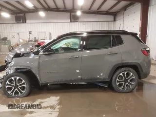 2022 Jeep Compass High Altitude with VIN 3C4NJDCB3NT144370, listed as a IAAI auction lot 41608243 with 20,610 mi miles and . Bid and sale history available at DreamBid. Image 14.