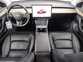 2022 Tesla Model 3 z VIN 5YJ3E1EA2NF289980, wystawiony jako Copart lot #55449825 z przebiegiem 90 137 mil mil oraz Szkoda całkowita • Salvage title. Historia ofert i sprzedaży dostępna na DreamBid. Obrazek 8.