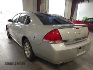 2014 Chevrolet Impala LS z VIN 2G1WA5E35E1177364, wystawiony jako IAAI lot #42343359 z przebiegiem 102 093 mil mil oraz . Historia ofert i sprzedaży dostępna na DreamBid. Obrazek 3.