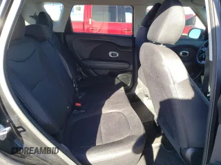 2015 Kia Soul with VIN KNDJN2A2XF7812617, listed as a Copart auction lot 73328084 with 137,781 mi miles and Salvage Title. Bid and sale history available at carsss.com. Image 11.