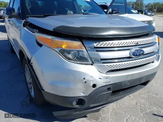 2014 Ford Explorer XLT with VIN 1FM5K7D98EGB66763, listed as a IAAI auction lot 40933042 with 126,929 mi miles. Bid and sale history available at carsss.com. Image 6.