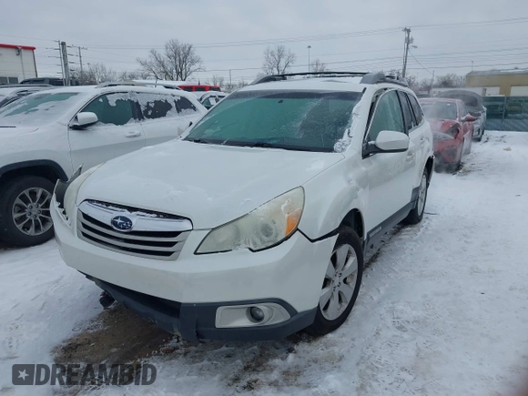 2010 Subaru Outback Premium All-Weather Anniversary z VIN 4S4BRCGC1A3333528, wystawiony jako IAAI lot #41269645 z przebiegiem 184 858 mil mil oraz . Historia ofert i sprzedaży dostępna na DreamBid. Obrazek 12.