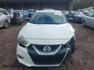 2018 Nissan Maxima SL with VIN 1N4AA6AP7JC389452, listed as a IAAI auction lot 40735392 with 120,076 mi miles. Bid and sale history available at carsss.com. Image 12.