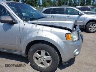 2011 Ford Escape XLT с VIN 1FMCU9D75BKB26421, выставлен на аукционе IAAI как лот 42421183 с пробегом 151 693 миль миль и . История ставок и продаж доступна на DreamBid. Изображение 14.