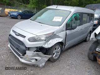 2014 Ford Transit Connect XLT z VIN NM0GE9F77E1155359, wystawiony jako IAAI lot #42321531 z przebiegiem 175 183 mil mil oraz . Historia ofert i sprzedaży dostępna na DreamBid. Obrazek 17.
