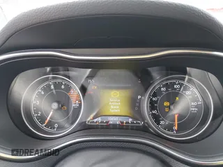 2019 Jeep Cherokee Trailhawk with VIN 1C4PJMBX2KD231734, listed as a IAAI auction lot 42235469 with 104,565 mi miles and . Bid and sale history available at DreamBid. Image 7.