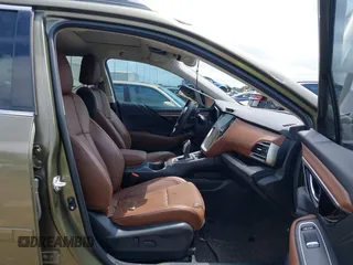 2021 Subaru Outback Touring XT with VIN 4S4BTGPD8M3210606, listed as a IAAI auction lot 42061793 with 17,550 mi miles and . Bid and sale history available at DreamBid. Image 5.