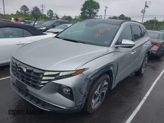 2024 Hyundai Tucson Limited with VIN 5NMJECDE0RH352912, listed as a IAAI auction lot 42121585 with 40,311 mi miles. Bid and sale history available at carsss.com. Image 2.
