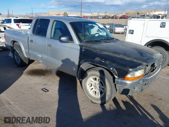 2004 Dodge Dakota Sport with VIN 1D7HL38K84S713231, listed as a IAAI auction lot 41371750 with 269,415 mi miles. Bid and sale history available at carsss.com. Image 1.