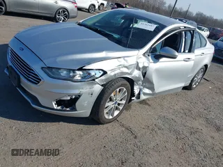 2019 Ford Fusion SE with VIN 3FA6P0HD7KR183757, listed as a IAAI auction lot 41762187 with 120,347 mi miles. Bid and sale history available at carsss.com. Image 17.
