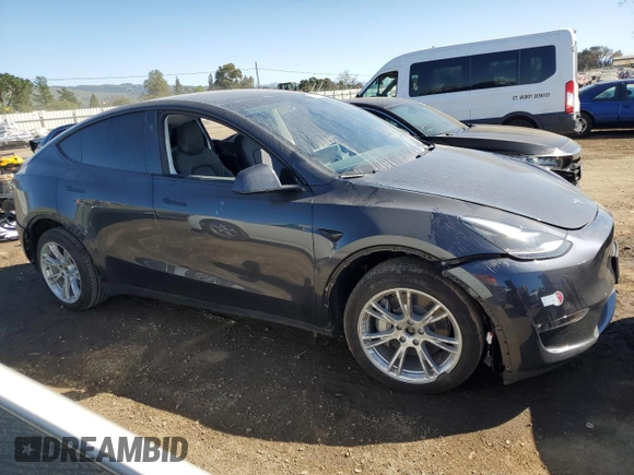 2024 Tesla Model Y Long Range с VIN 7SAYGDEEXRF032028, выставлен на аукционе Copart как лот 47128085 с пробегом 8 607 миль миль и Списание • Salvage title. История ставок и продаж доступна на DreamBid. Изображение 4.