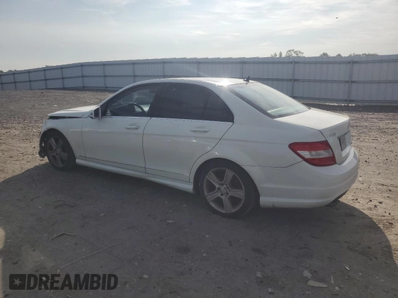 2011 Mercedes-Benz C 300 Sport с VIN WDDGF5EB3BA523150, выставлен на аукционе Copart как лот 58926245 с пробегом 176 112 миль миль и Списание • Salvage title. История ставок и продаж доступна на DreamBid. Изображение 2.