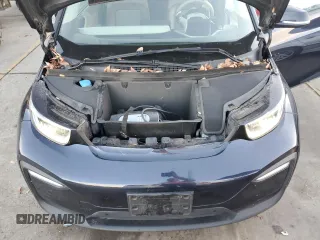 2019 BMW i3 with VIN WBY8P4C57K7D27696, listed as a Copart auction lot 85429264 with 32,219 mi miles and Salvage title. Bid and sale history available at DreamBid. Image 11.