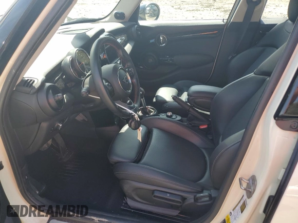 2019 MINI Hardtop 4 Door Cooper S z VIN WMWXU3C59K2H87341, wystawiony jako Copart lot #55495115 z przebiegiem 40 796 mil mil oraz Szkoda całkowita • Salvage title. Historia ofert i sprzedaży dostępna na DreamBid. Obrazek 7.