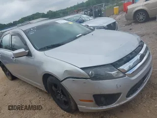 2010 Ford Fusion SE z VIN 3FAHP0HA3AR342710, wystawiony jako IAAI lot #42410248 z przebiegiem 244 728 mil mil oraz . Historia ofert i sprzedaży dostępna na DreamBid. Obrazek 1.