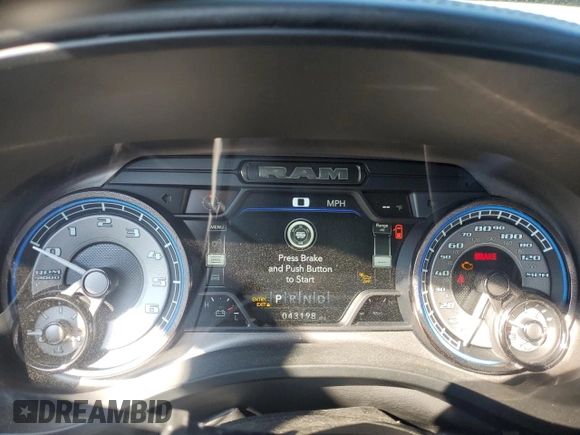 2022 Ram 1500 Limited z VIN 1C6SRFHT4NN380557, wystawiony jako Copart lot #46688005 z przebiegiem 43 198 mil mil oraz Szkoda całkowita • Salvage title. Historia ofert i sprzedaży dostępna na DreamBid. Obrazek 9.
