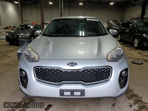 2017 Kia Sportage LX z VIN KNDPMCAC4H7036399, wystawiony jako Copart lot #57631155 z przebiegiem 89 803 mil mil oraz Szkoda całkowita • Salvage title. Historia ofert i sprzedaży dostępna na DreamBid. Obrazek 5.