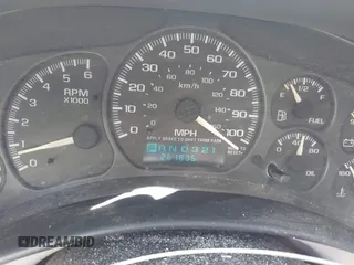 2002 GMC Yukon XL SLT z VIN 3GKFK16Z42G208742, wystawiony jako IAAI lot #41956838 z przebiegiem 261 835 mil mil oraz . Historia ofert i sprzedaży dostępna na DreamBid. Obrazek 7.