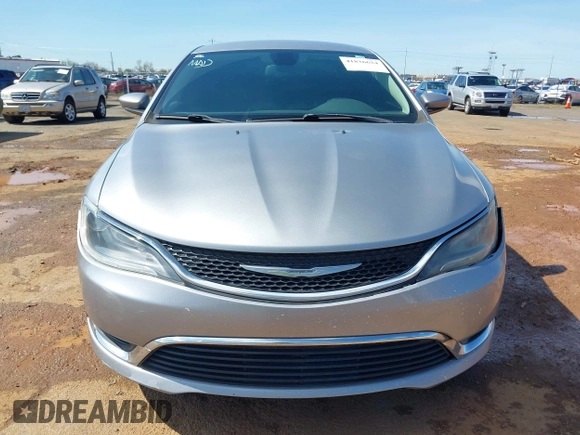 2015 Chrysler 200 Limited with VIN 1C3CCCAB8FN676119, listed as a IAAI auction lot 41836634 with 172,463 mi miles. Bid and sale history available at carsss.com. Image 6.