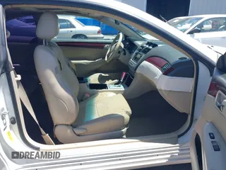 2004 Toyota Solara SE z VIN 4T1CA30P14U016954, wystawiony jako IAAI lot #42425657 z przebiegiem 296 912 mil mil oraz . Historia ofert i sprzedaży dostępna na DreamBid. Obrazek 5.