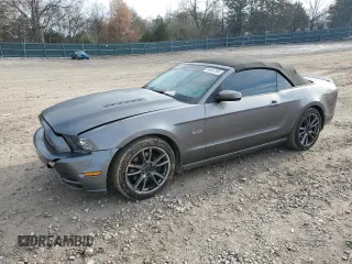 2014 Ford Mustang GT z VIN 1ZVBP8FF1E5245895, wystawiony jako Copart lot #84967394 z przebiegiem 99 036 mil mil oraz Szkoda całkowita • Salvage title. Historia ofert i sprzedaży dostępna na DreamBid. Obrazek 1.