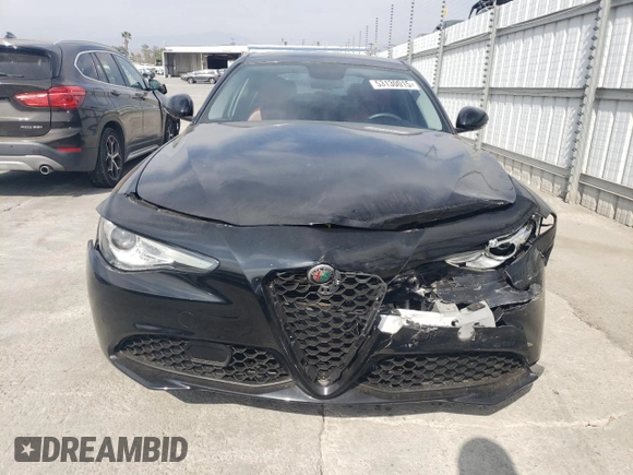 2019 Alfa Romeo Giulia z VIN ZARFAMAN9K7621522, wystawiony jako Copart lot #53130015 z przebiegiem 50 843 mil mil oraz Szkoda całkowita • Salvage title. Historia ofert i sprzedaży dostępna na DreamBid. Obrazek 5.