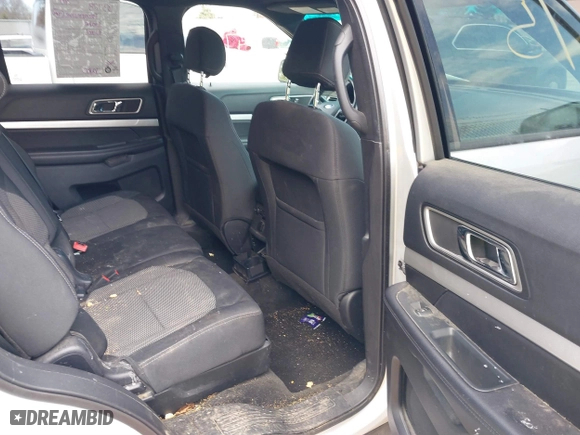 2017 Ford Explorer XLT with VIN 1FM5K8D88HGA32272, listed as a IAAI auction lot 41897475 with 166,846 mi miles. Bid and sale history available at carsss.com. Image 8.