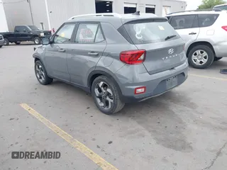 2022 Hyundai Venue SEL with VIN KMHRC8A38NU132294, listed as a IAAI auction lot 42254532 with 95,738 mi miles and . Bid and sale history available at DreamBid. Image 3.