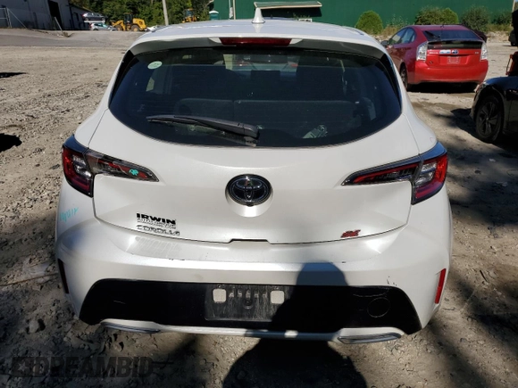 2022 Toyota Corolla Hatchback SE with VIN JTNB4MBE7N3177966, listed as a Copart auction lot 69684714 with 33,777 mi miles and Salvage Title. Bid and sale history available at carsss.com. Image 6.